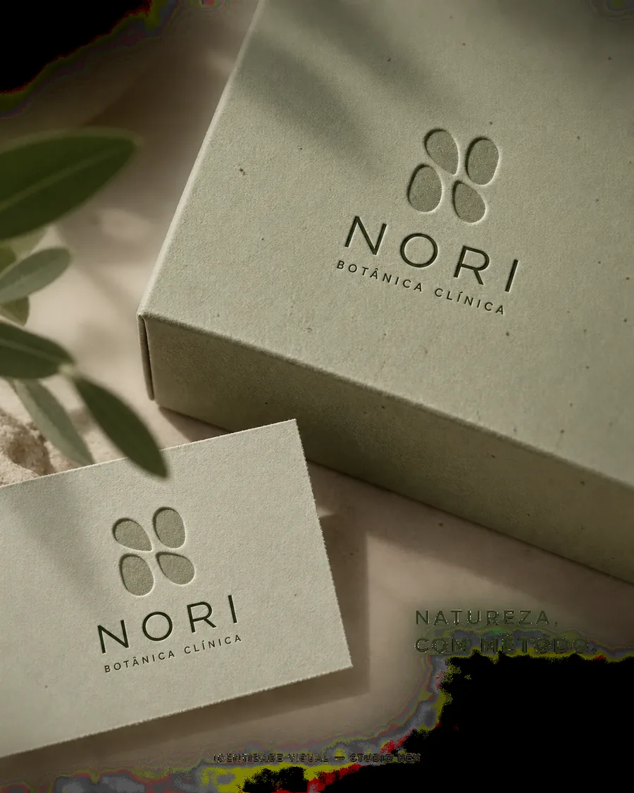 Nori Botânica Clínica — caixa e cartão